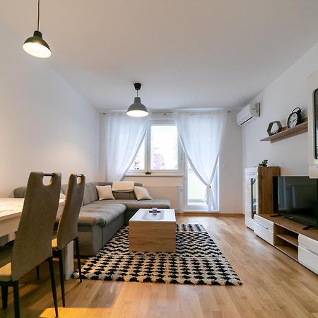 Iva Apartment ซาเกร็บ ภายนอก รูปภาพ